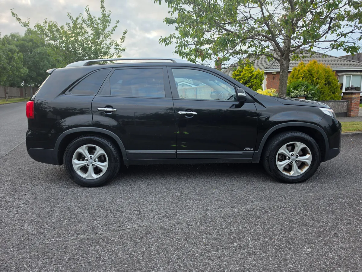 Kia Sorento 2.2 diesel 4wd ( new NCT and TAXED - Image 3