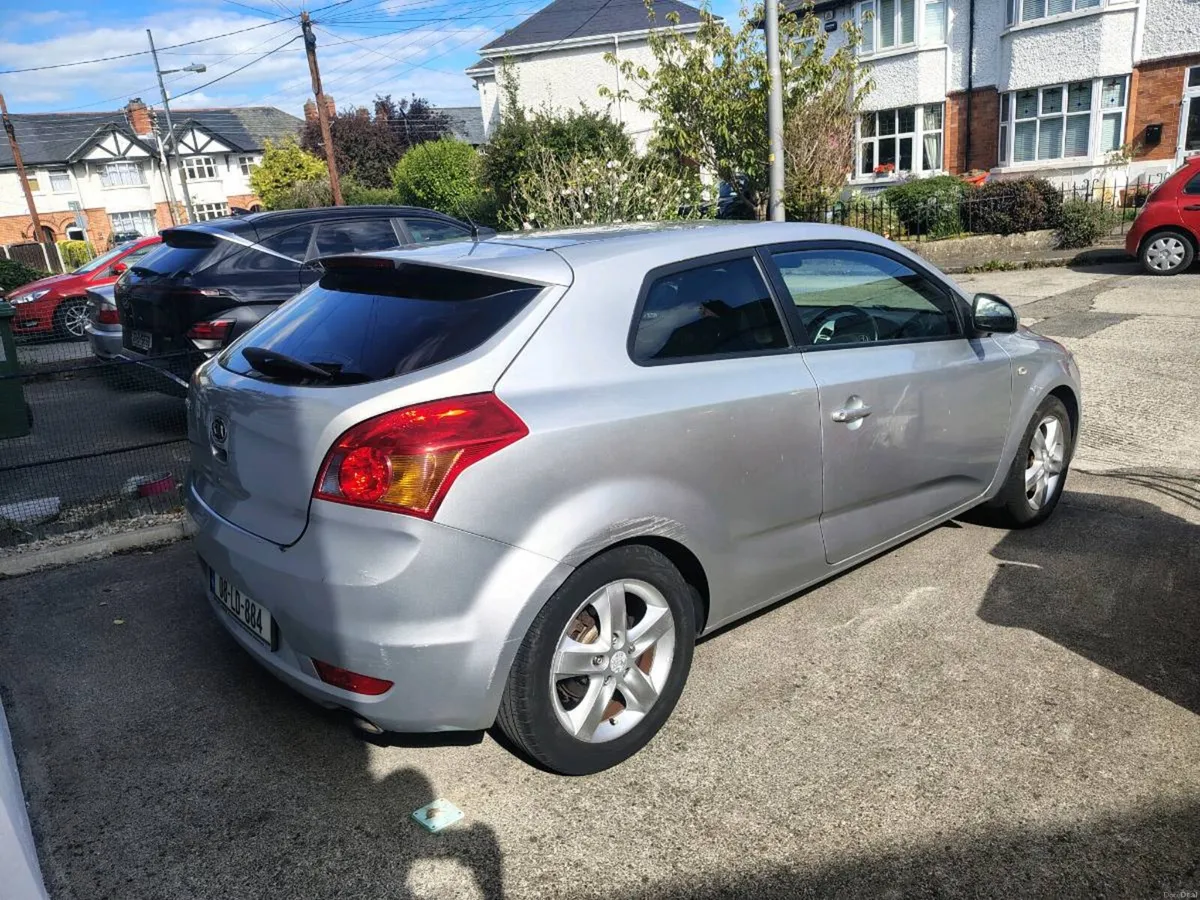 2008 Kia Proceed - Image 3