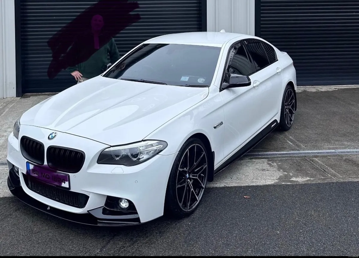 BMW 5-Series 2016 - Image 1