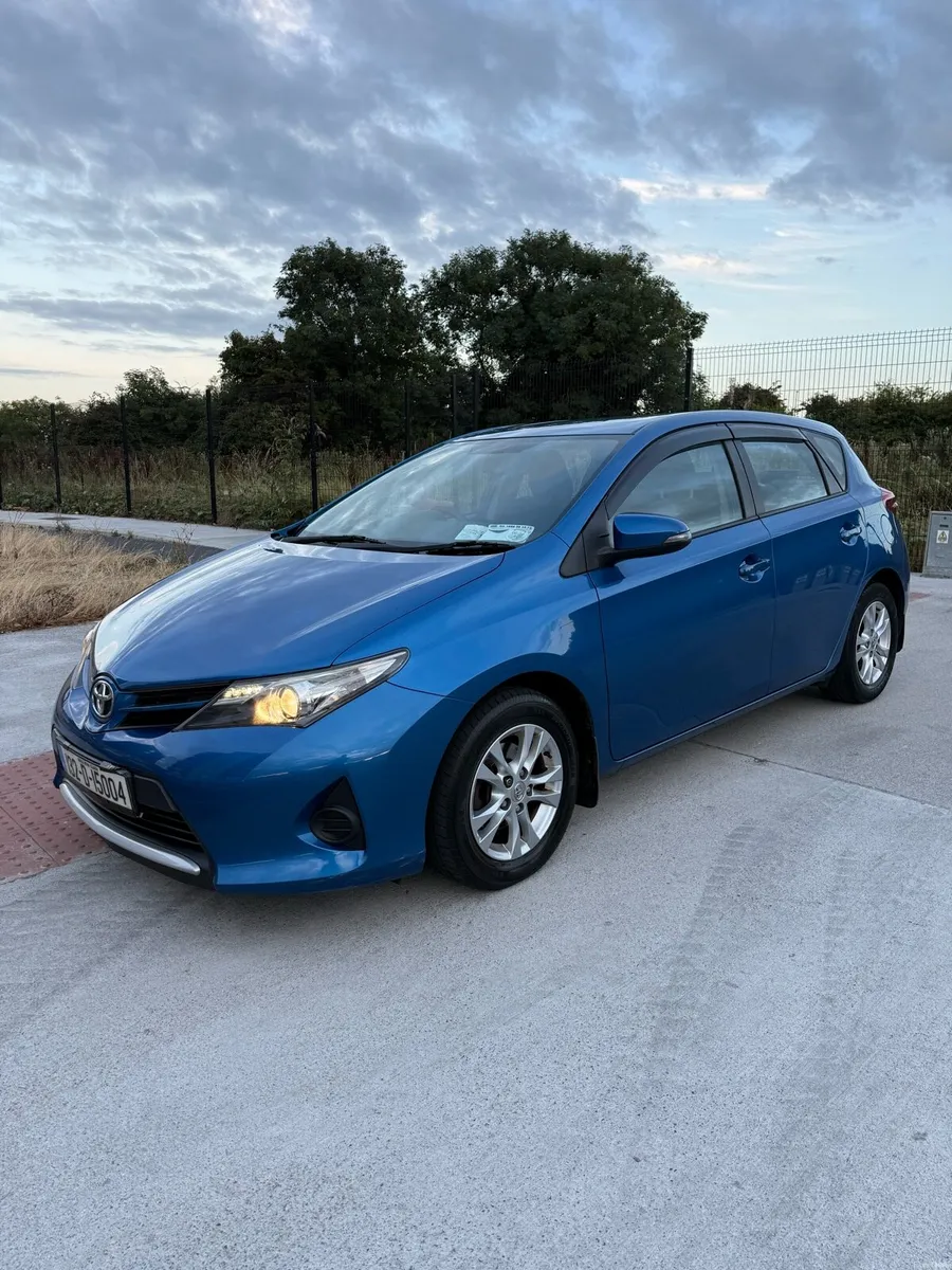 Toyota Auris 1.33 patrol 2013  Low mileage - Image 1
