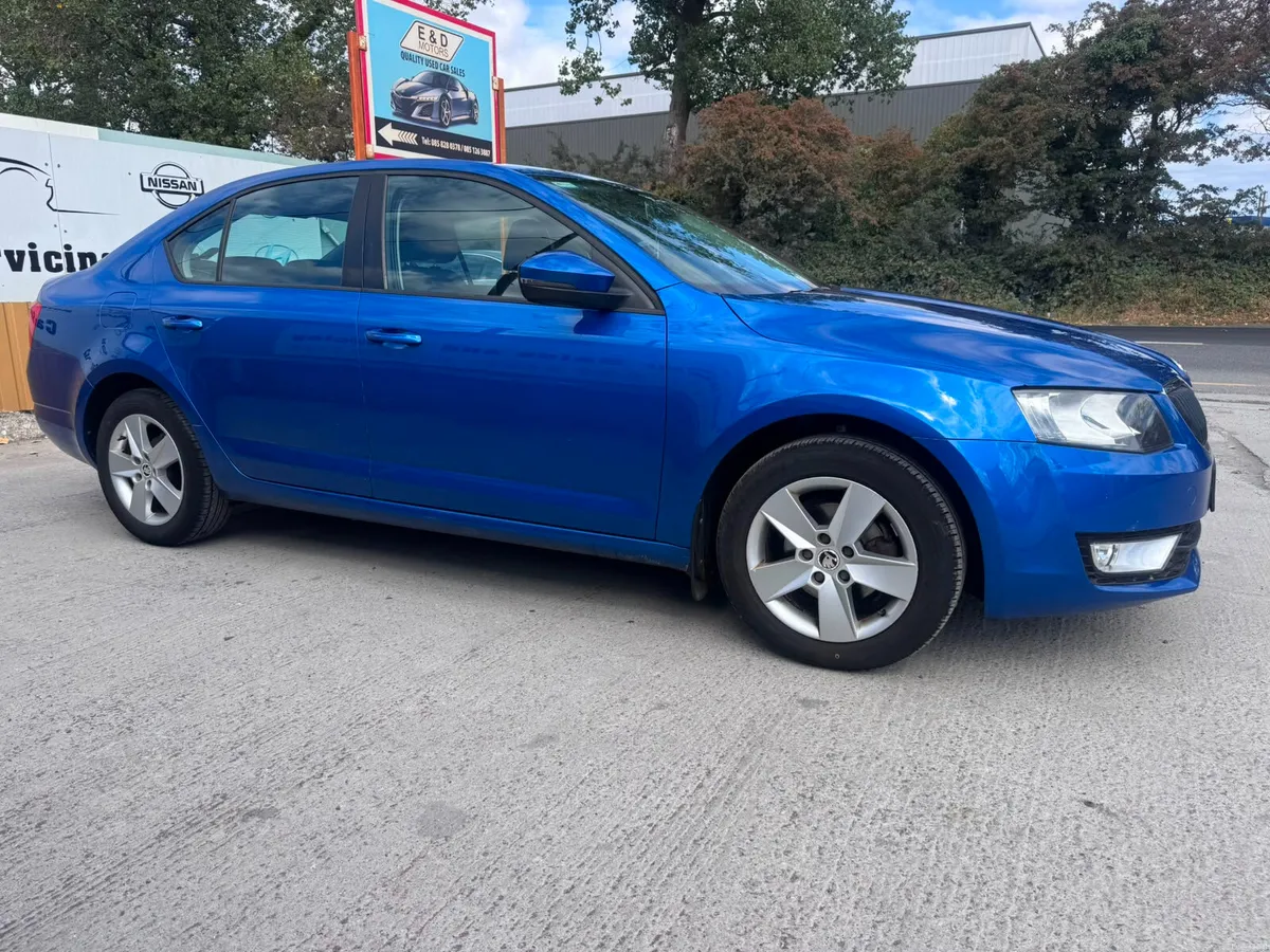 141 Skoda Octavia 1.2 TSI 105BHP Ambition - Image 2