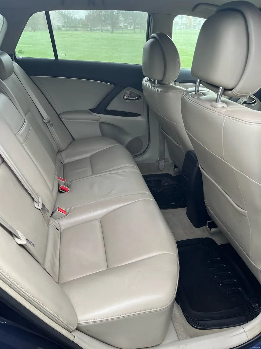 Great Condition 2009 Toyota Avensis TR OVERMOUNT - Image 4