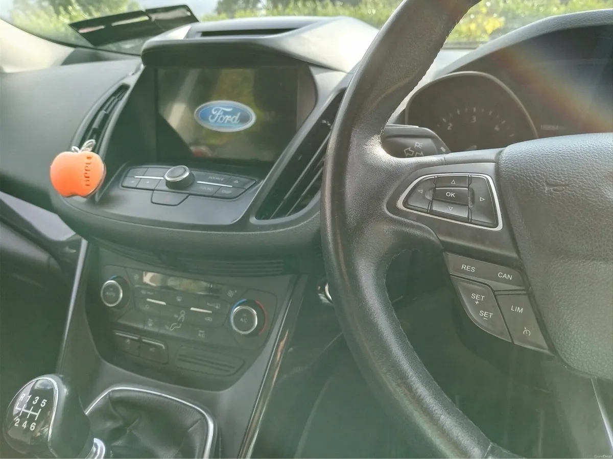 Ford Kuga - Image 6