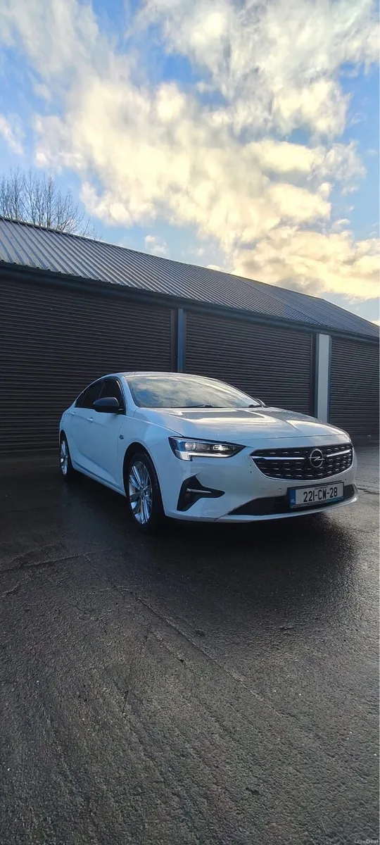 Opel Insignia GrandSport - Image 2