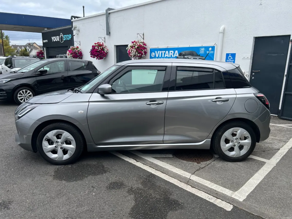 Suzuki Swift 1.2 HYBRID MOTION CVT 5DR (10 YR warr - Image 6