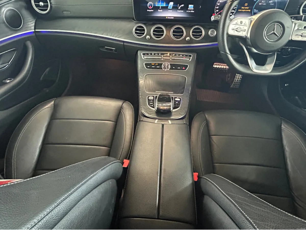 Mercedes-Benz E-Class E220 D AMG LINE EDITION PREM - Image 4