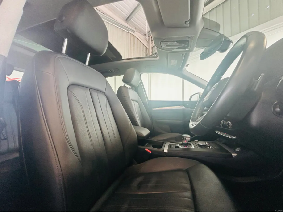 Audi Q5 2.0 TDI 163 Quattro Auto **Pan Roof** - Image 6