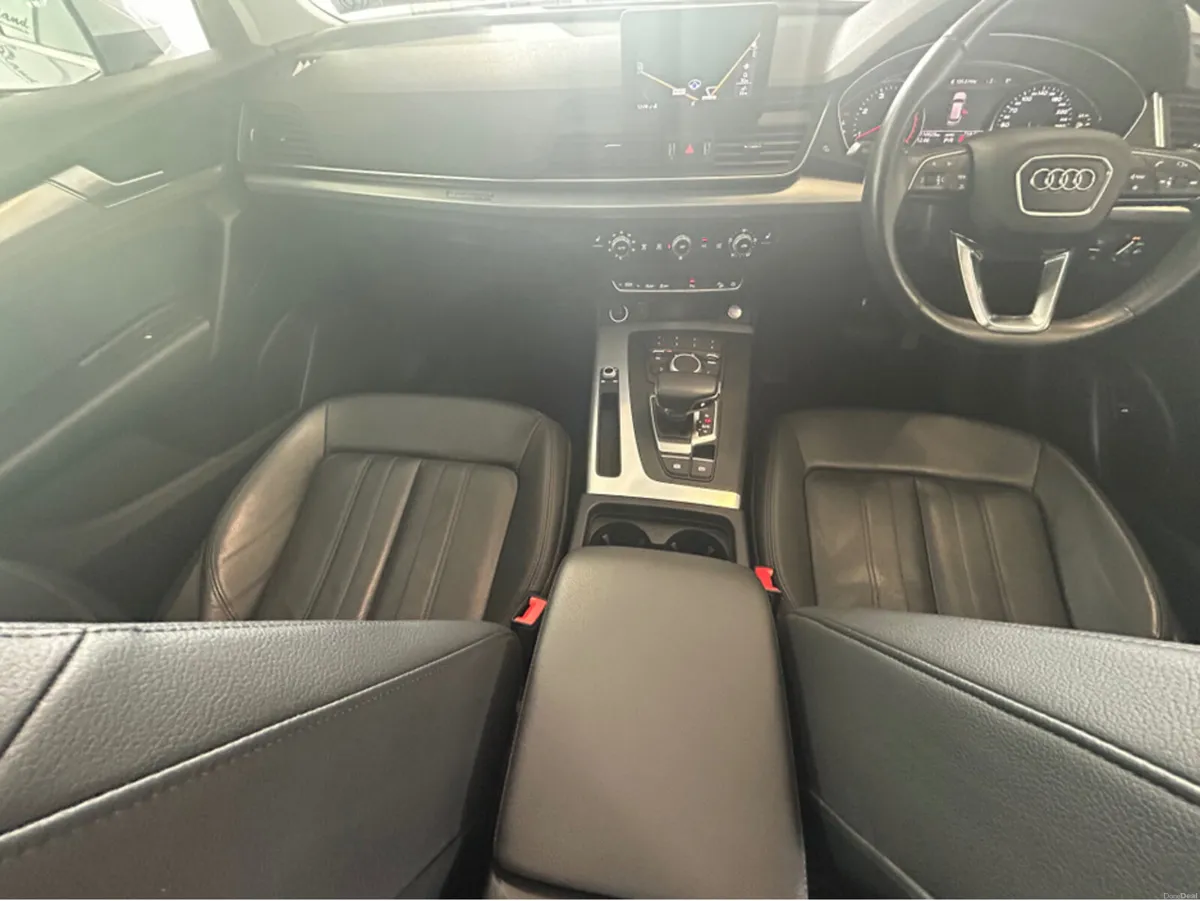 Audi Q5 2.0 TDI 163 Quattro Auto **Pan Roof** - Image 2