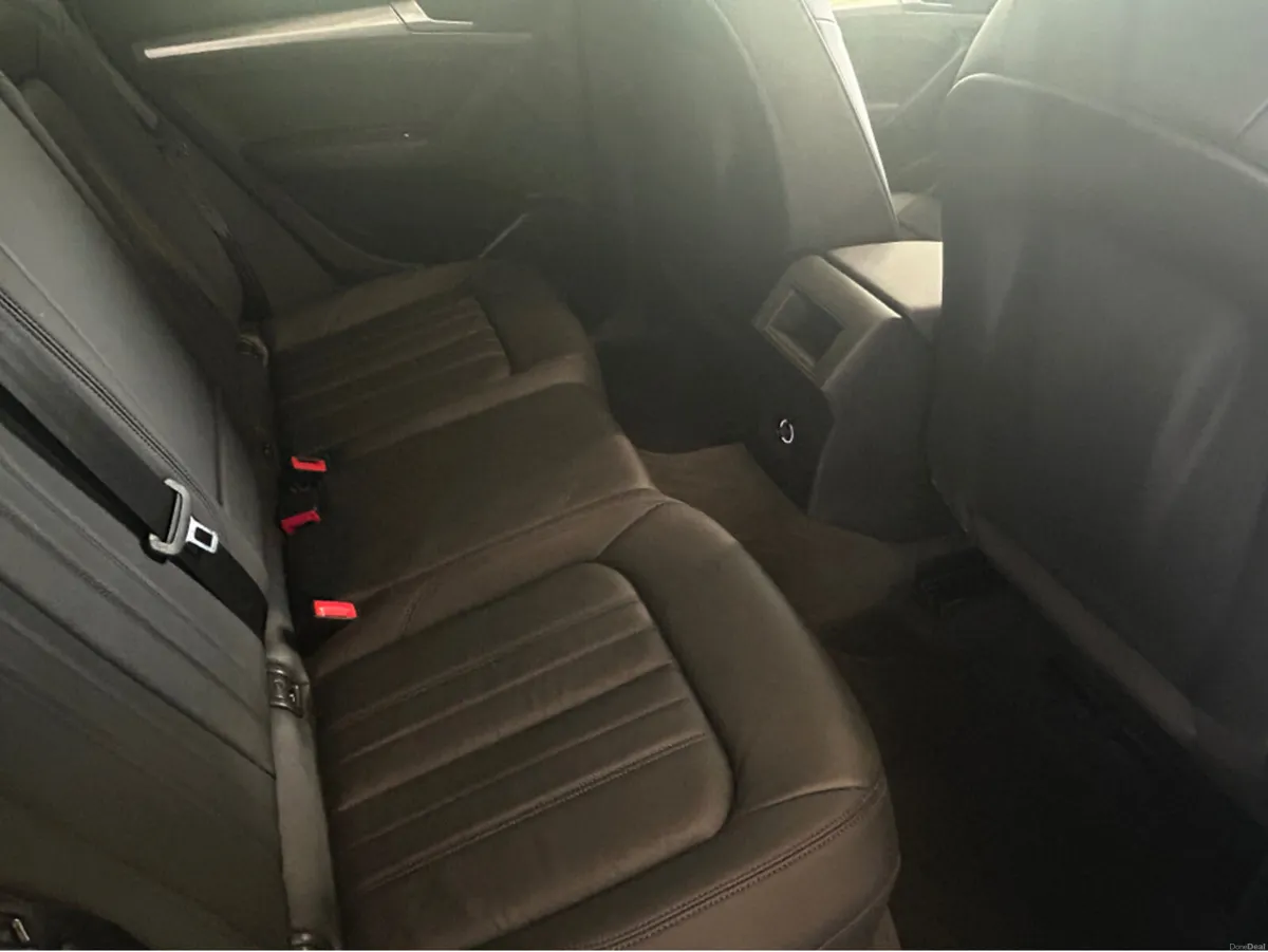 Audi Q5 2.0 TDI 163 Quattro Auto **Pan Roof** - Image 4