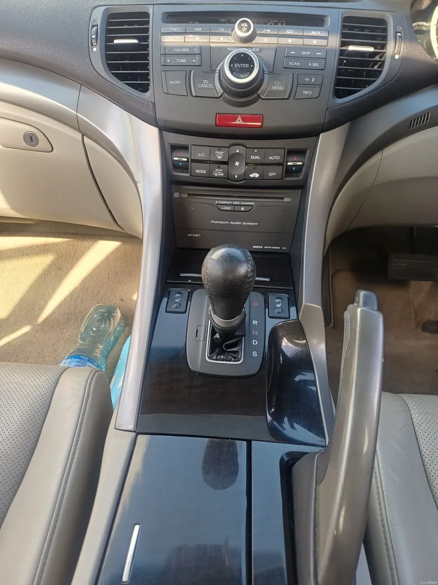 Honda Accord 2011 - Image 6
