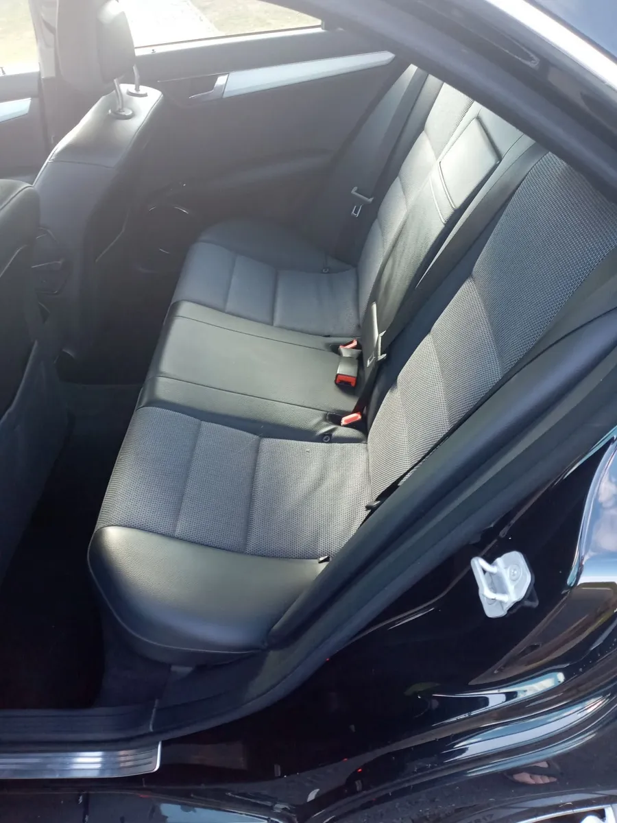 Mercedes-Benz C-Class 2008 - Image 4