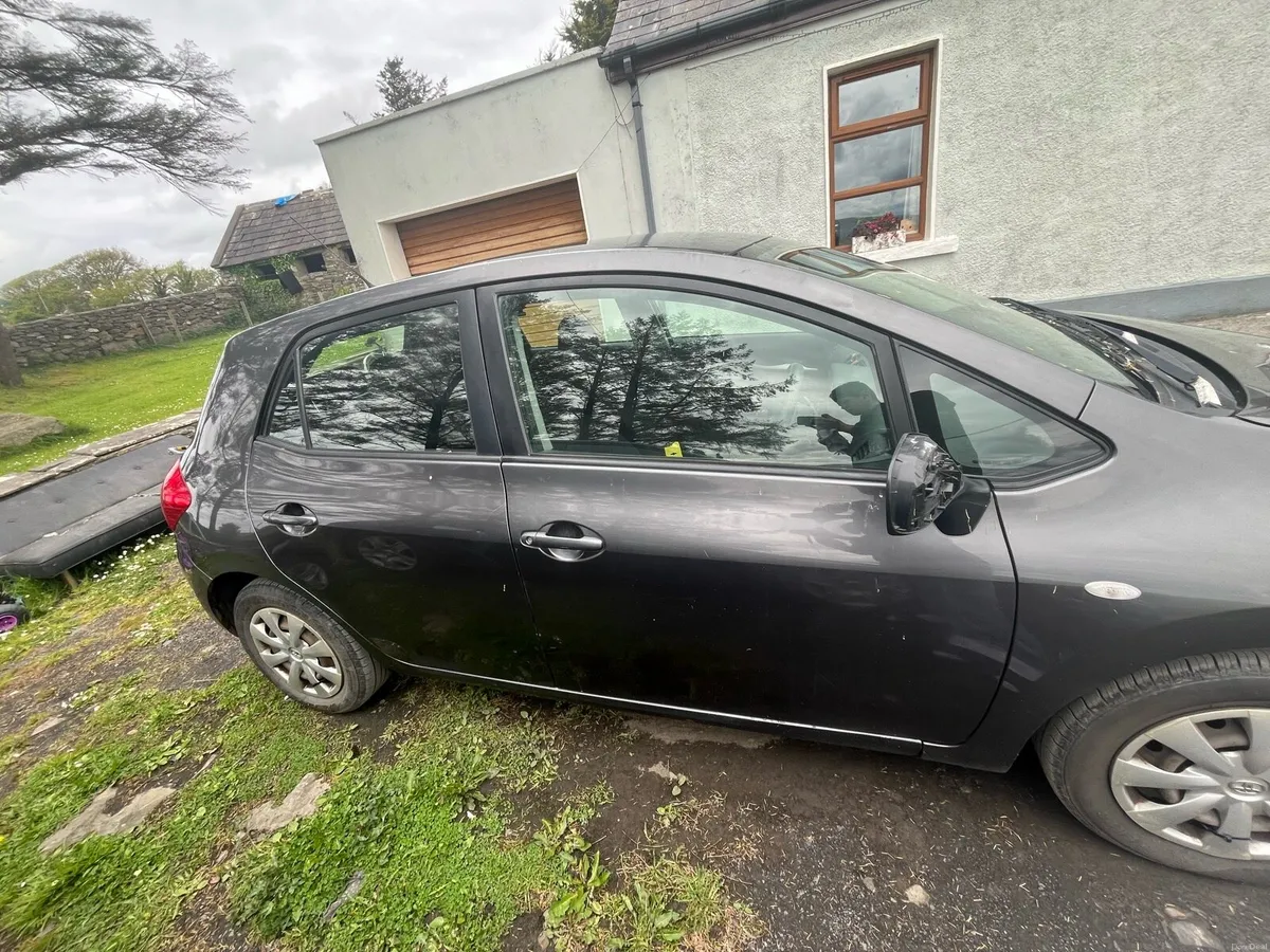 Toyota Auris - Image 3