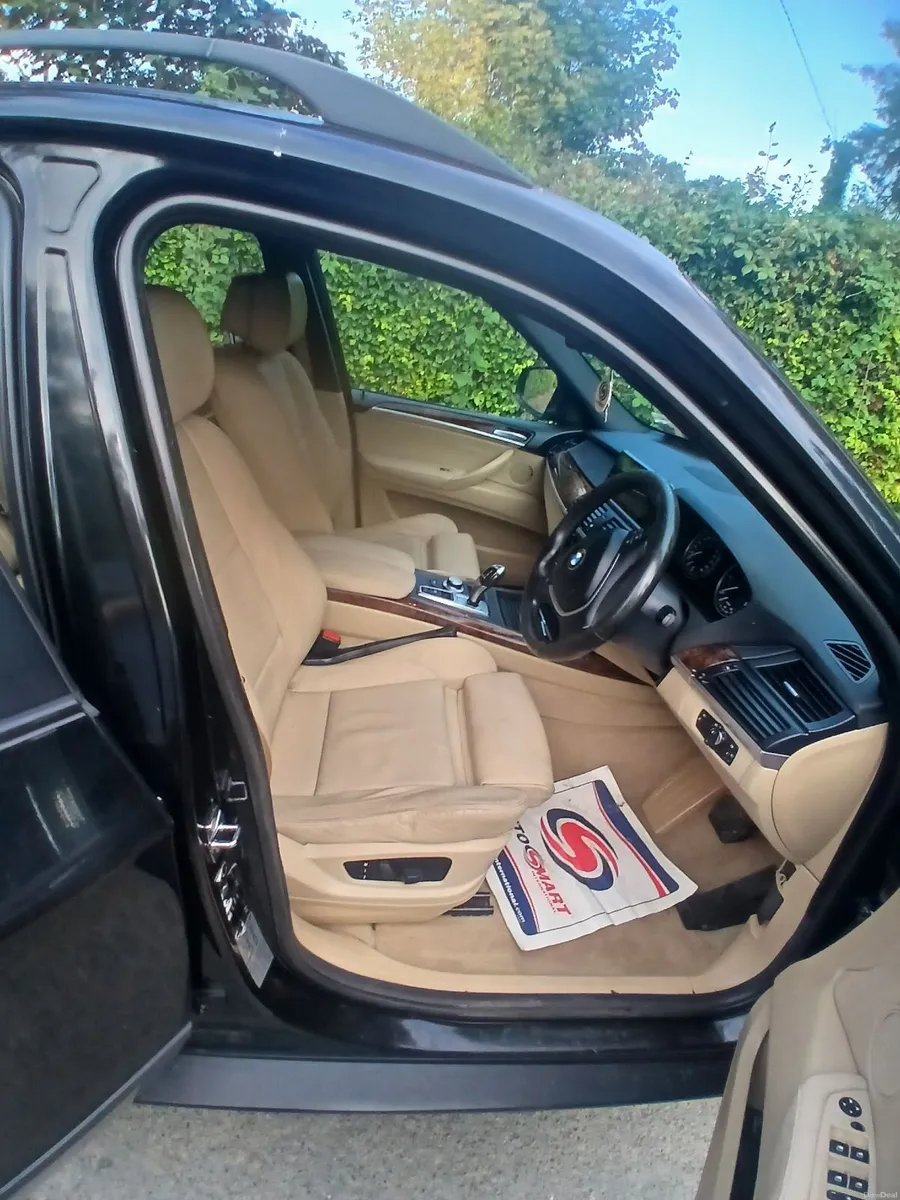 BMW X5 2008 - Image 4
