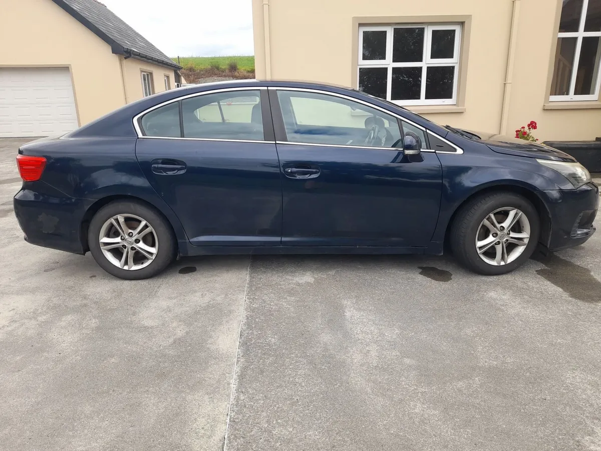 Toyota Avensis 2012 - Image 6