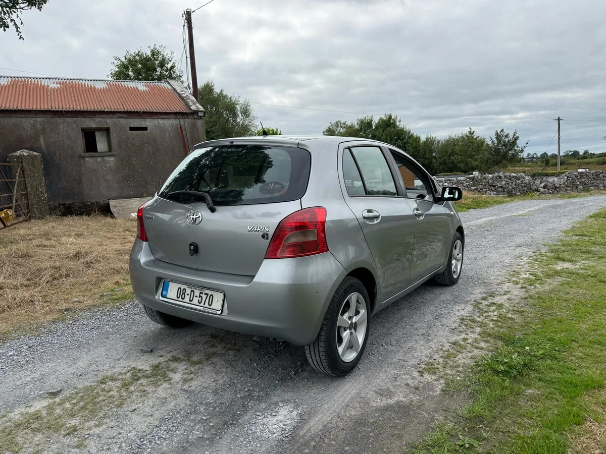 2008 Toyota Yaris Auto ONLY 54km - Image 6