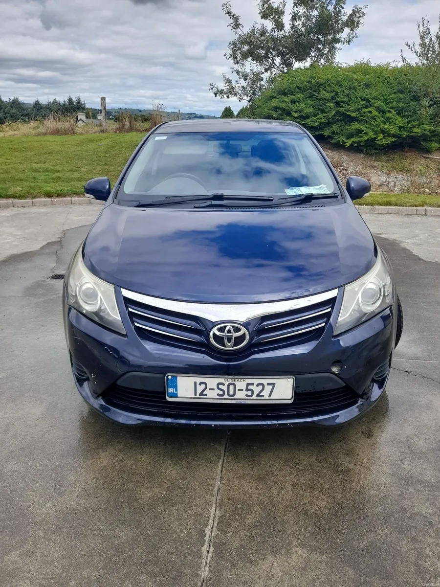 Toyota Avensis 2012 - Image 2