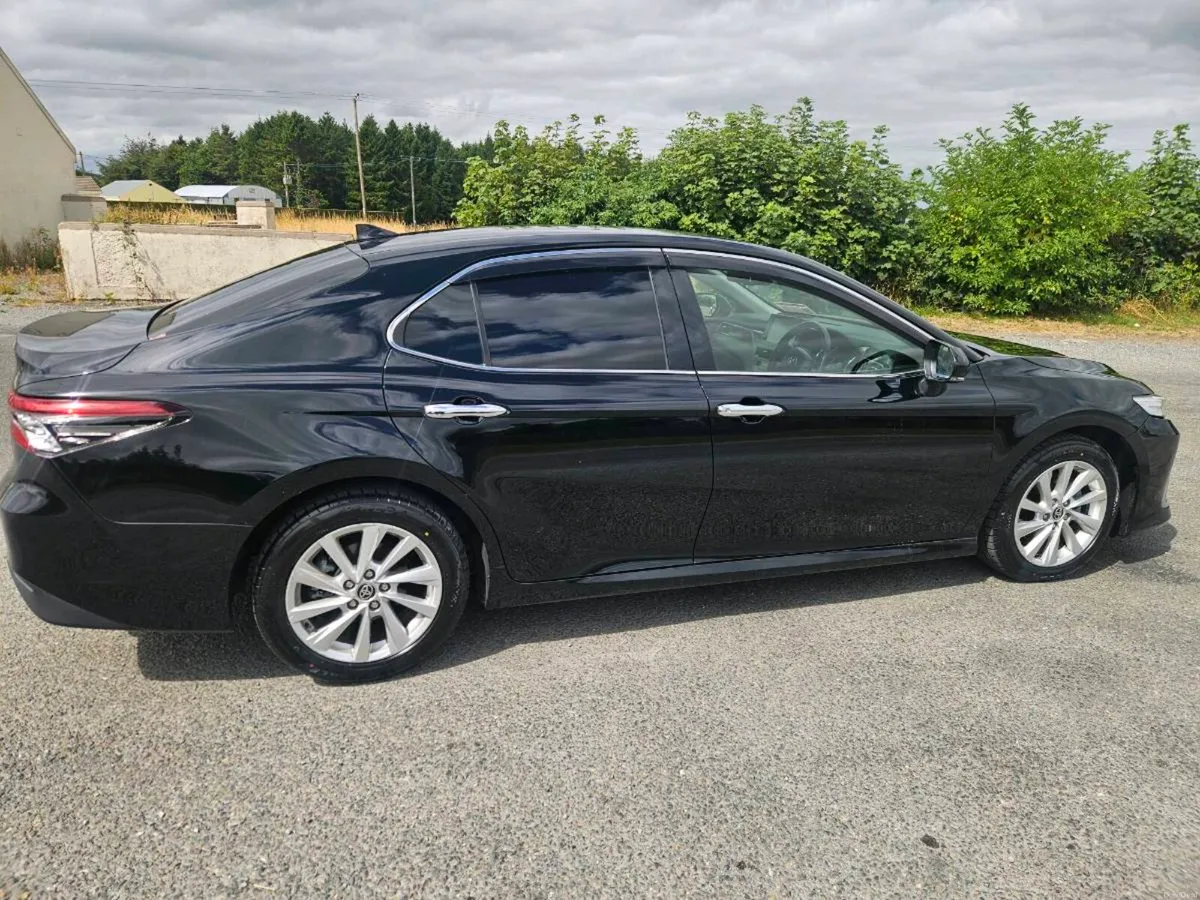 TOYOTA CAMRY 2.5 HYBRID - Image 5