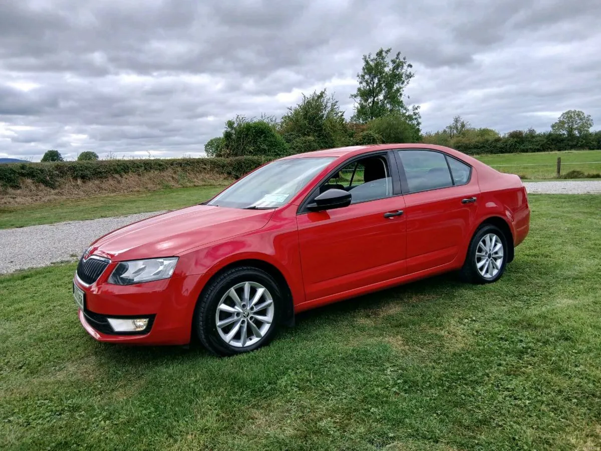 SKODA OCTAVIA 1.6 DIESEL - Image 5