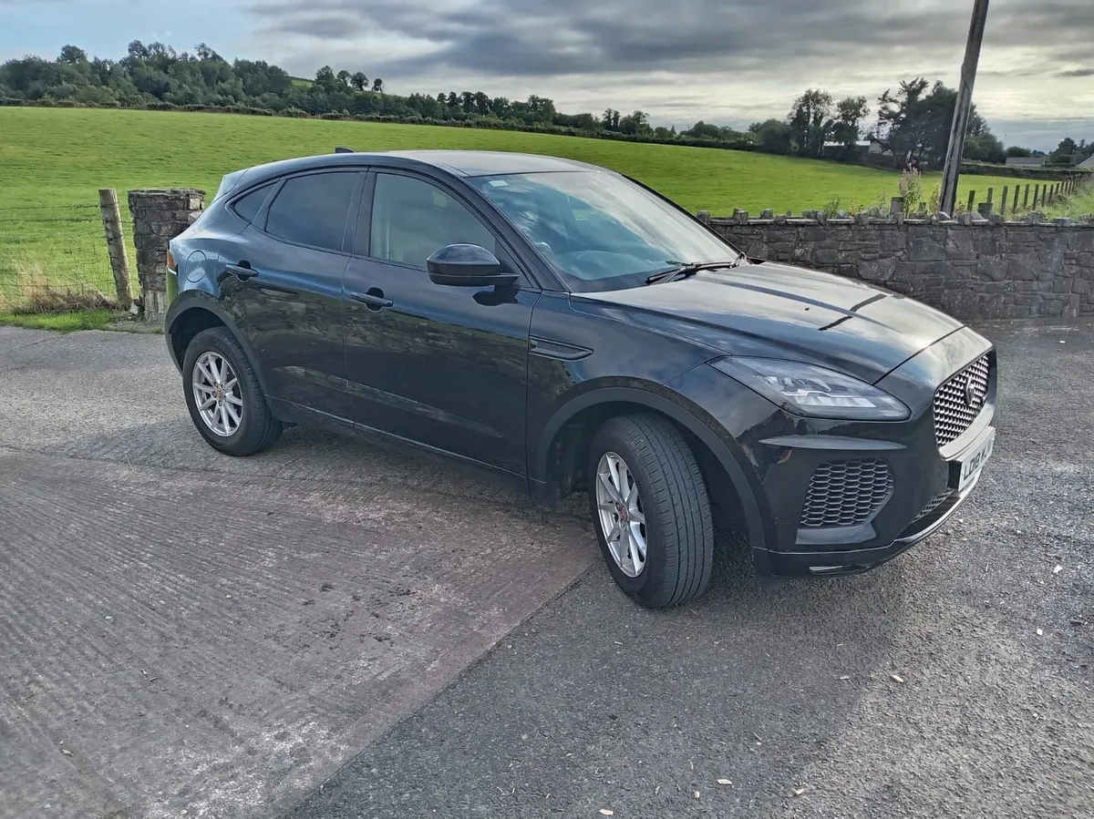 Jaguar E-Pace 2018 FIRST CLASS CONDITION - Image 3
