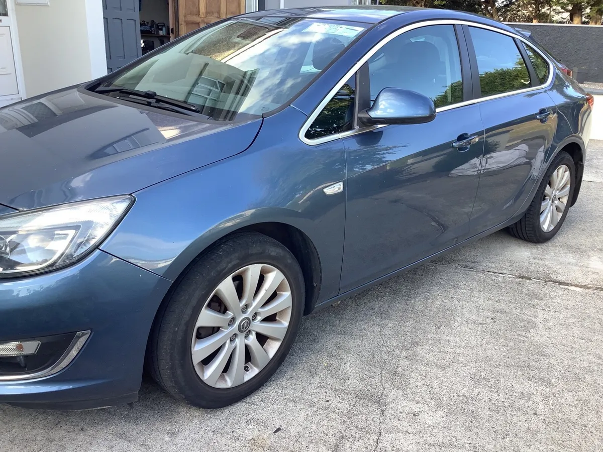 Opel Astra 2015 - Image 5