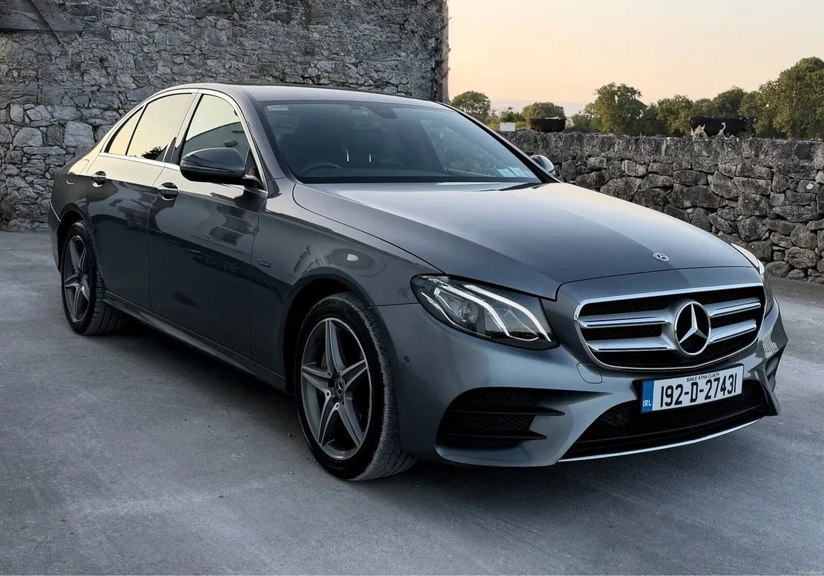 Mercedes e300de AMG Line - Diesel Hybrid - Image 6