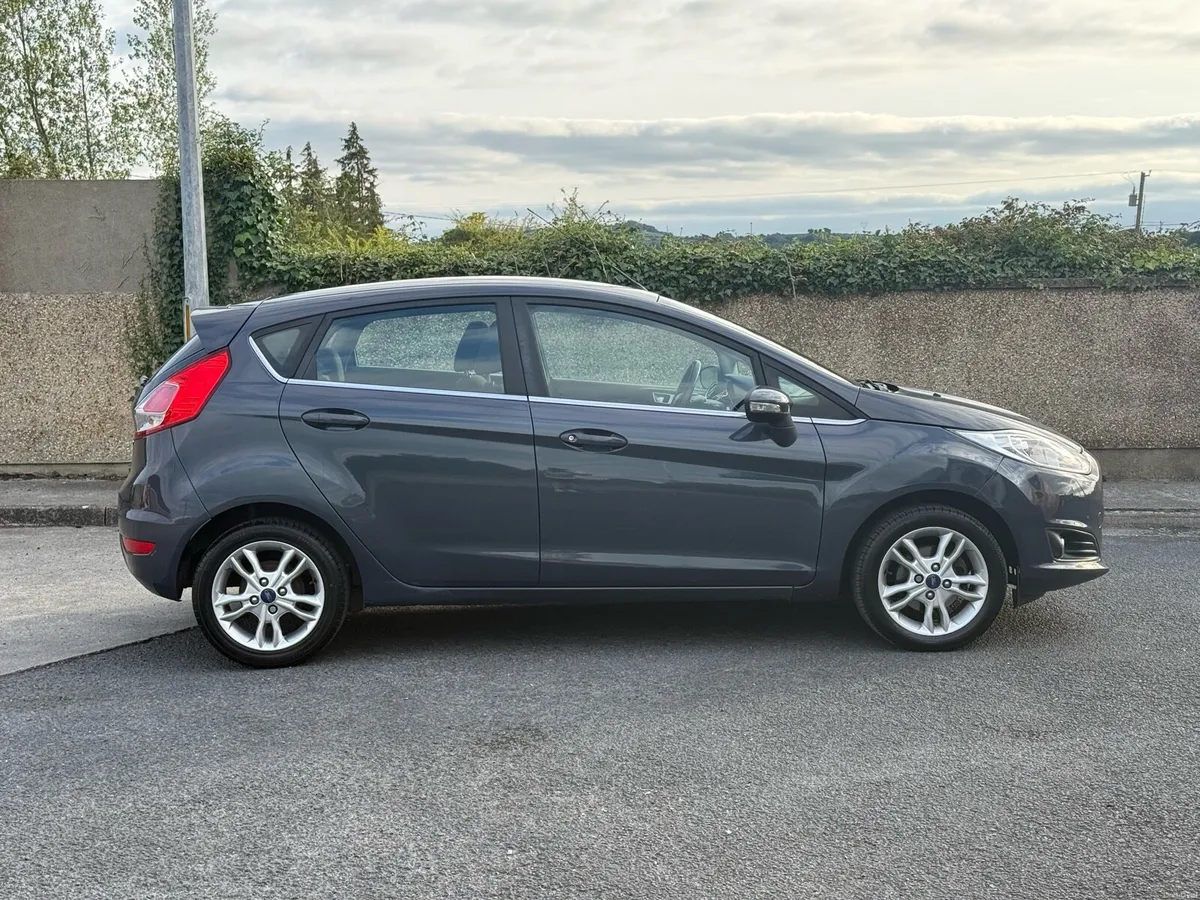 Ford Fiesta 1.25 (Low Mileage) - Image 2