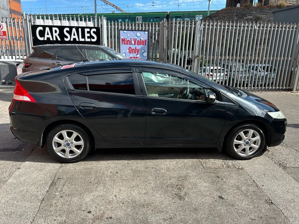 Honda Insight 1.3 Hybrid Automatic 2010 - Image 2