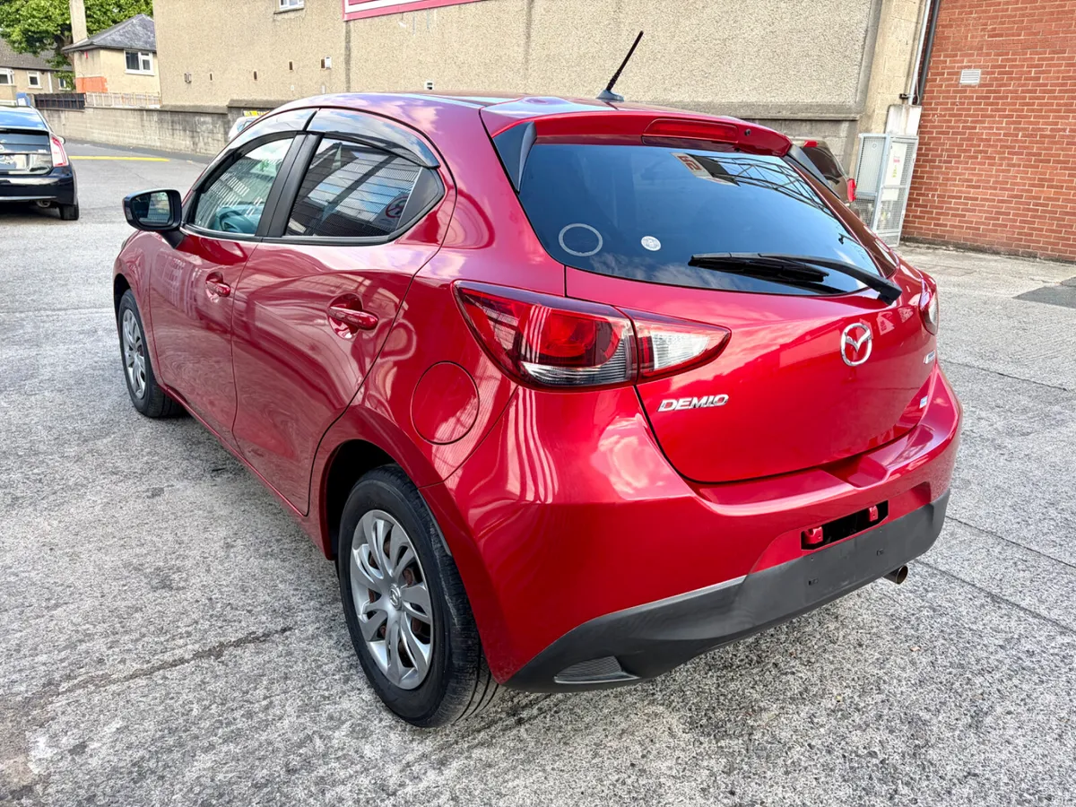 Mazda demio 2016 Automatic - Image 4