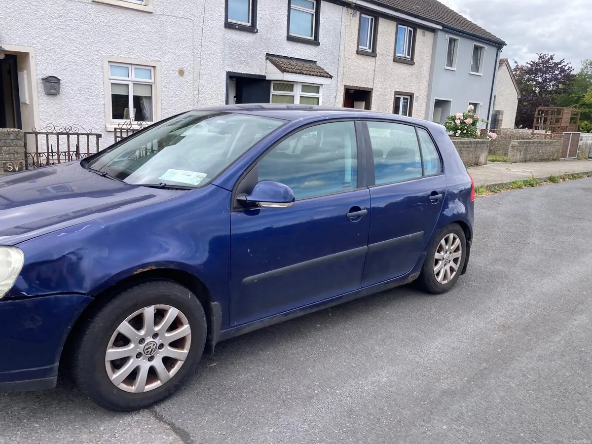 Volkswagen Golf 2005 - Image 1