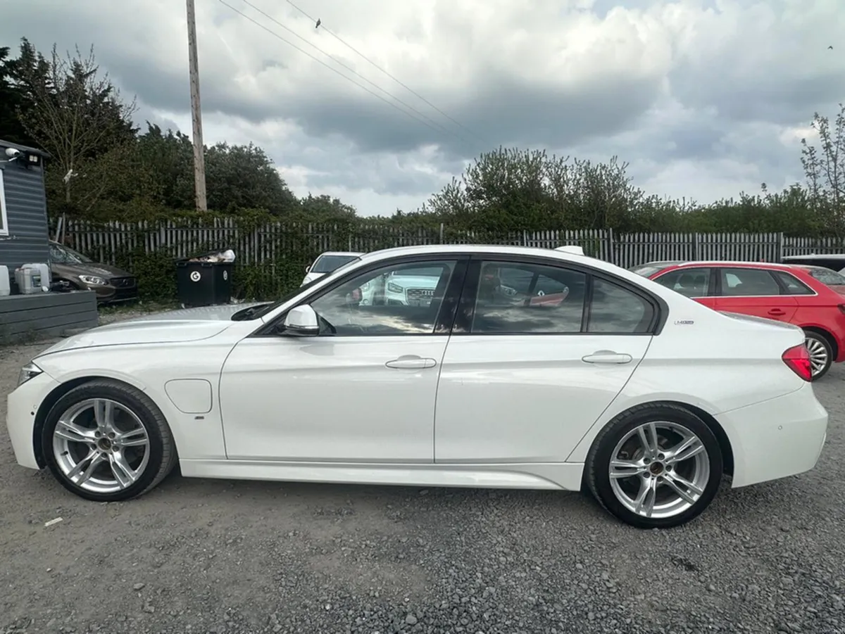 BMW 3-Series M-SPORT 2.0L Petrol Automatic LOW Mil - Image 5