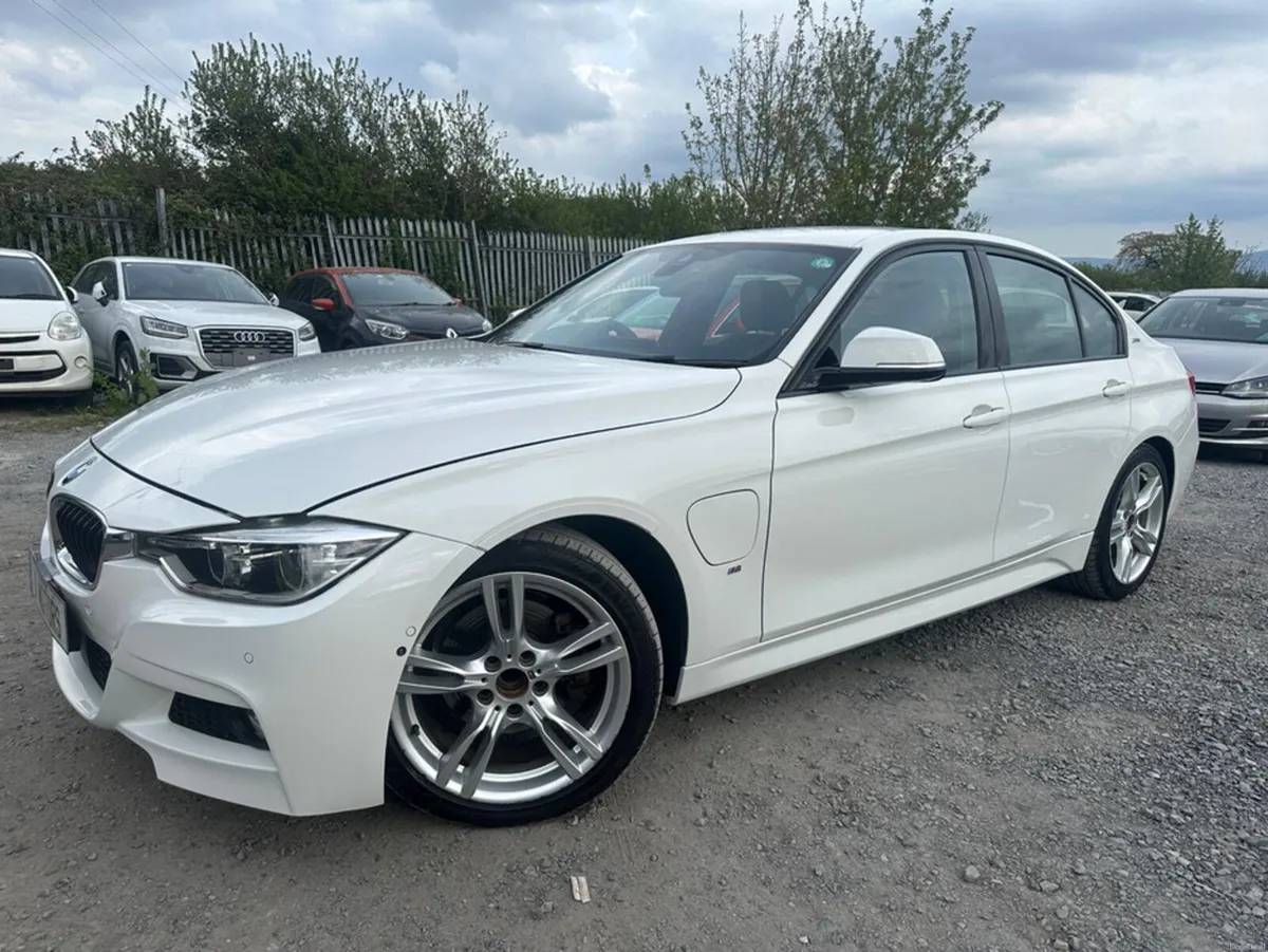 BMW 3-Series M-SPORT 2.0L Petrol Automatic LOW Mil - Image 3