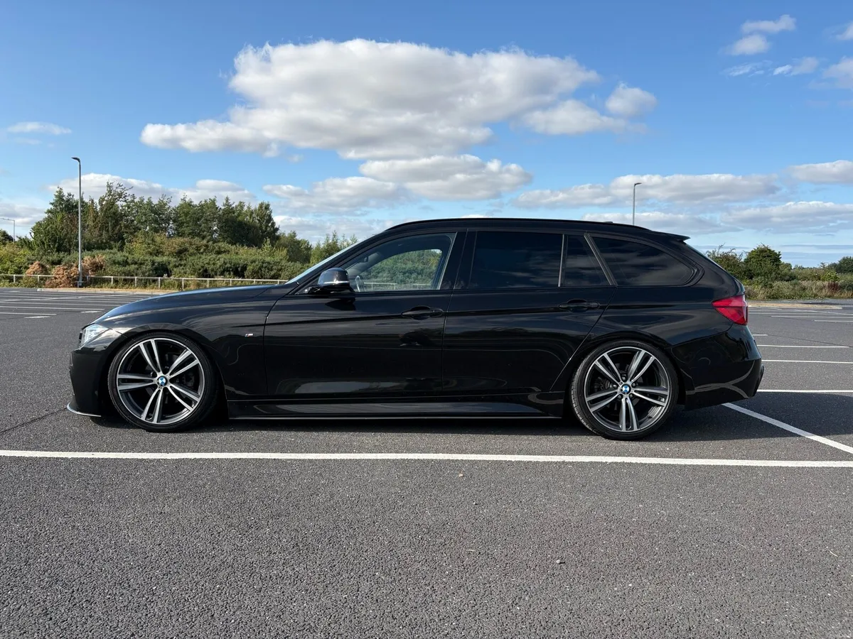 BMW 320d Touring - Image 5
