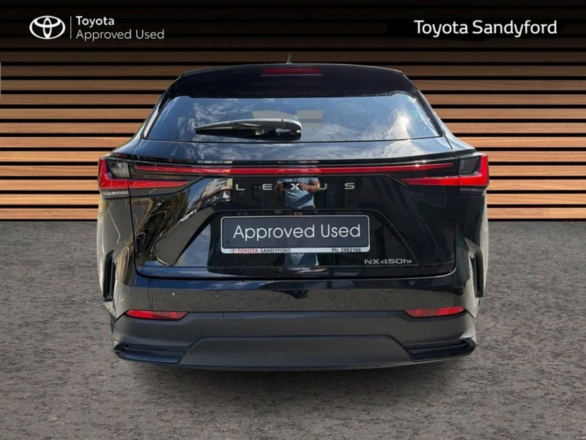 Lexus NX 450H 4WD PLUS PLUG-IN HYBRID - Image 4