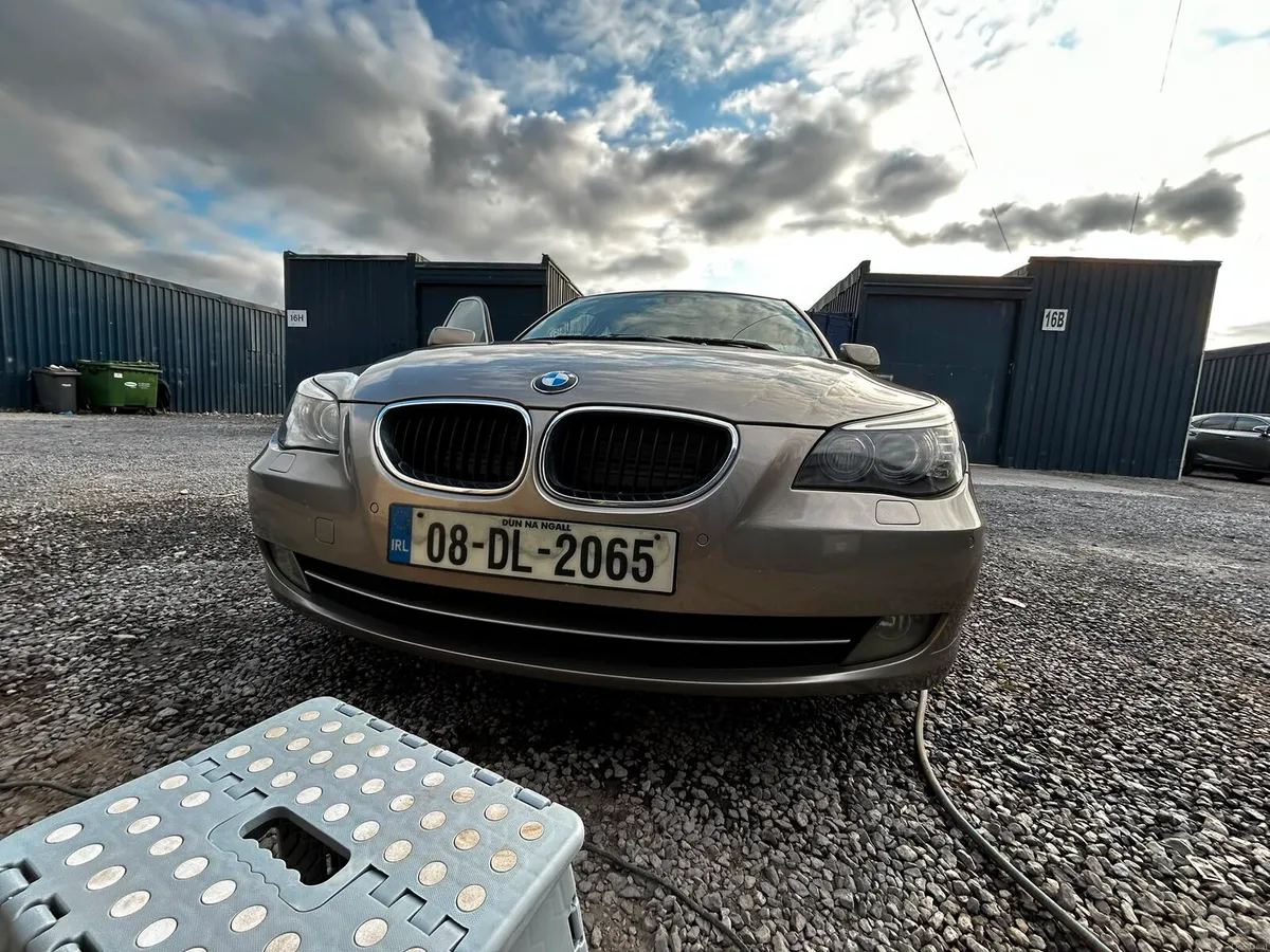 BMW 5 Series

(E60) - Image 1