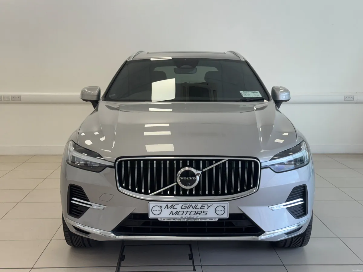 Volvo XC60 2025 - Image 2