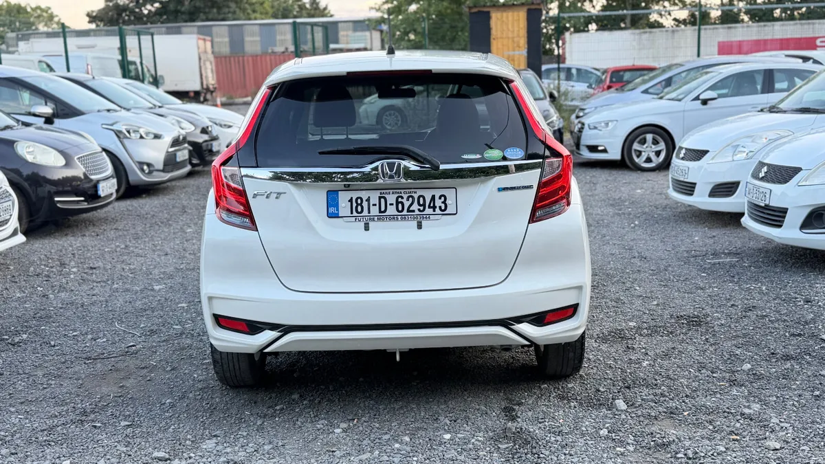 Honda Fit 2018 Hybrid Automatic - Image 6