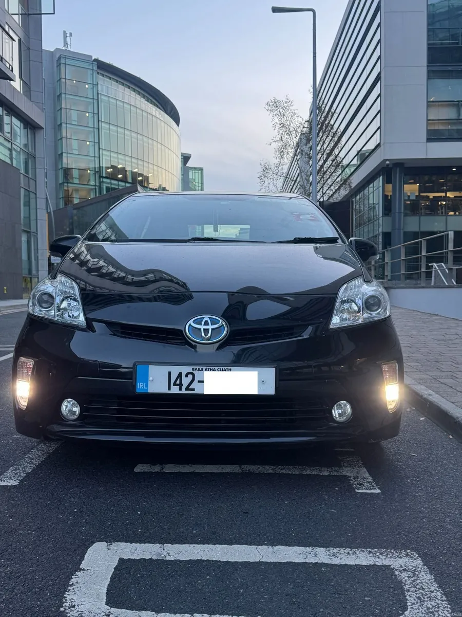 Toyota Prius 2014 - Image 1