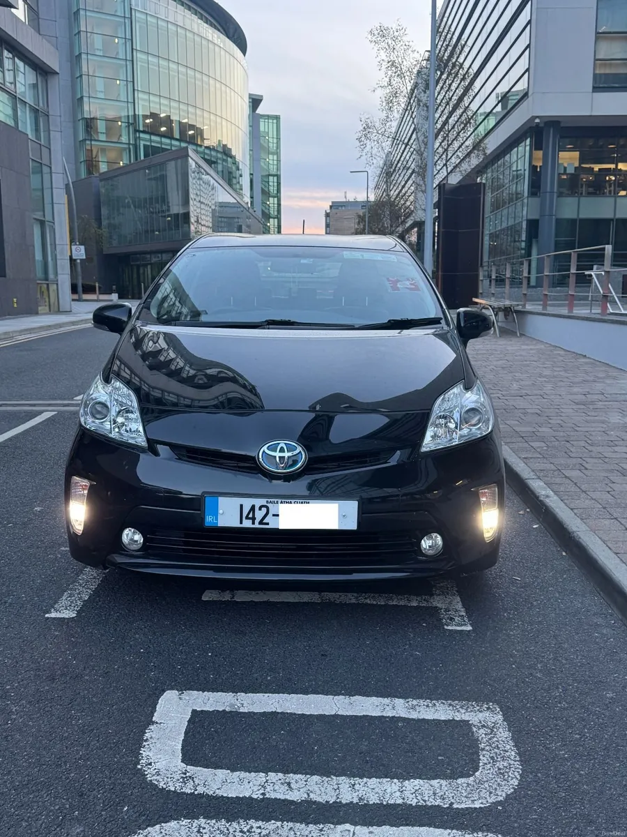 Toyota Prius 2014 - Image 1