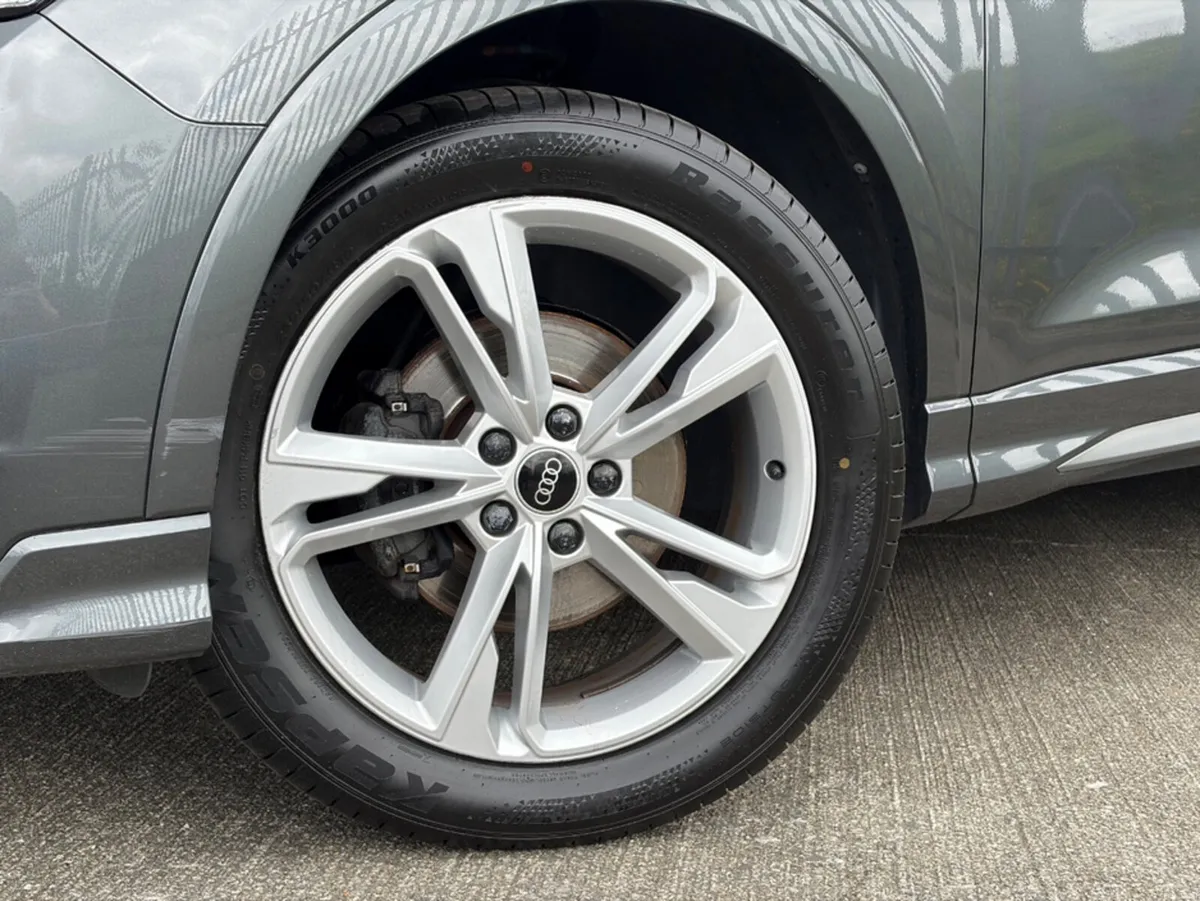 Audi Q3 2.0 TDI S LINE 150PS 35 5DR - Image 5