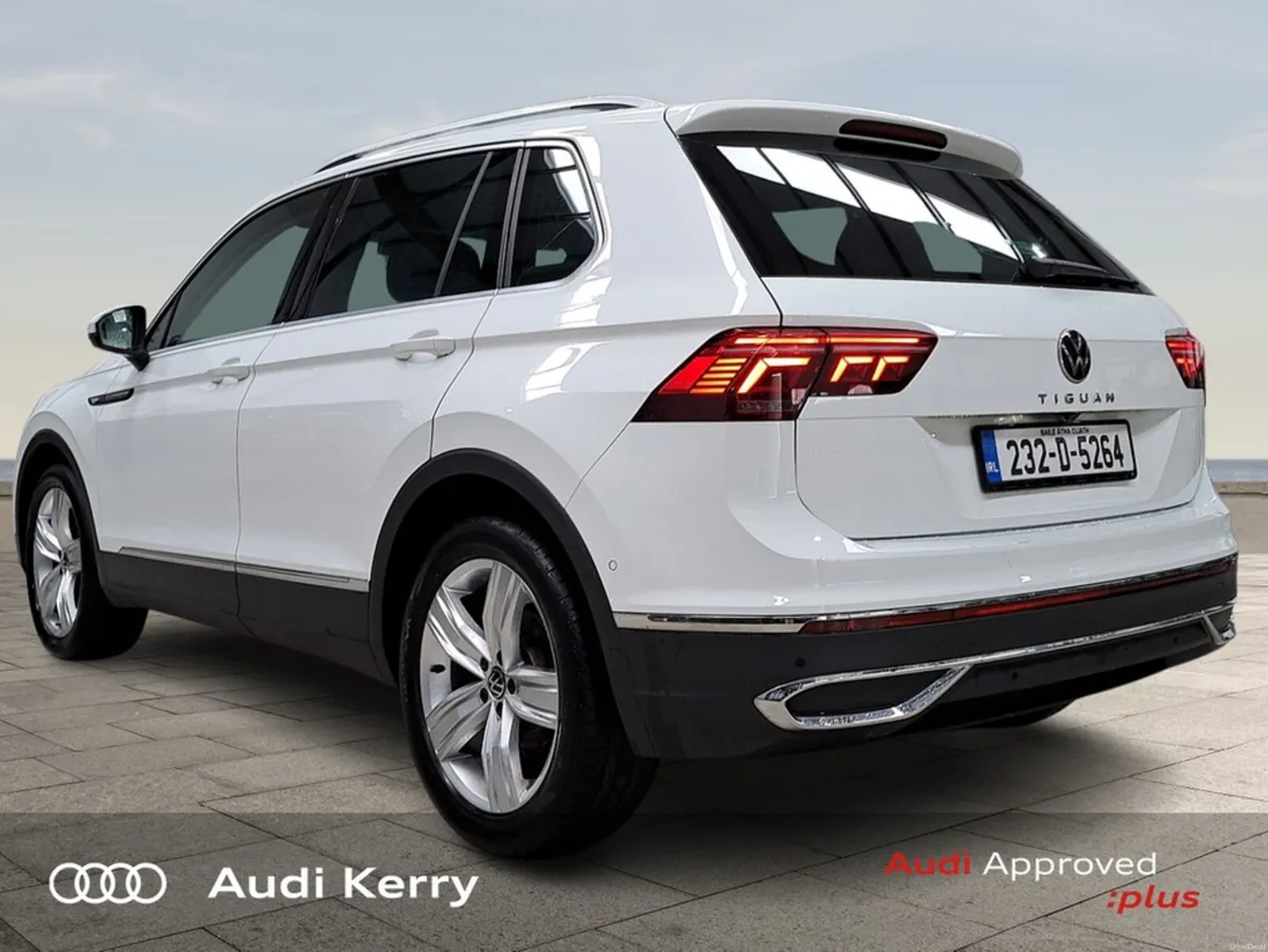 Volkswagen Tiguan ELEGANCE 2.0TDI 150BHP WITH PAN - Image 5