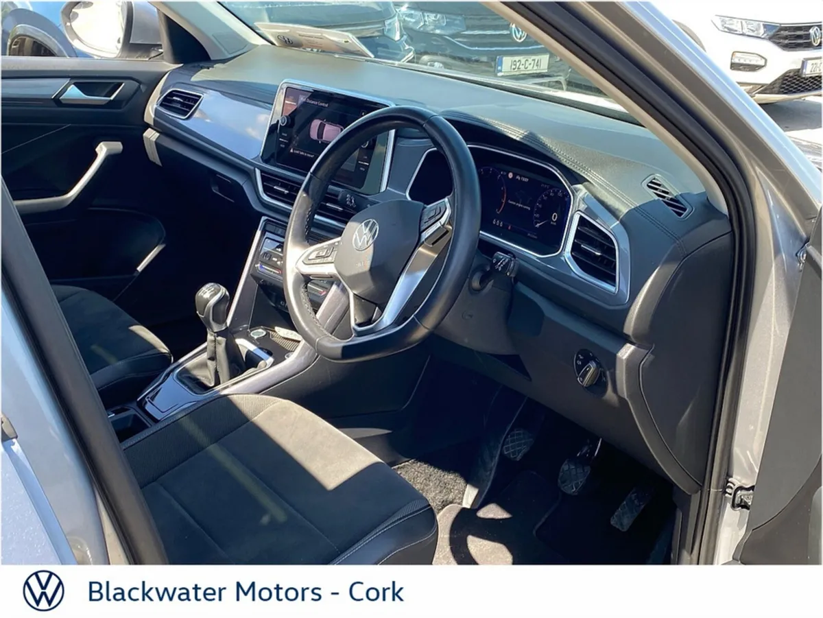 Volkswagen T-Roc 1.0TSI 110BHP STYLE WITH REVIEW C - Image 4