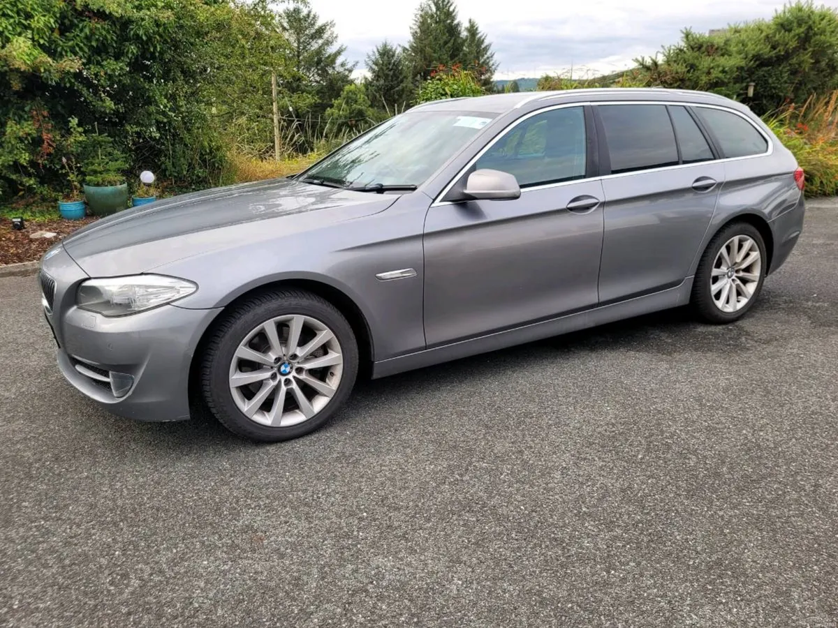 BMW 520d Touring - Image 1