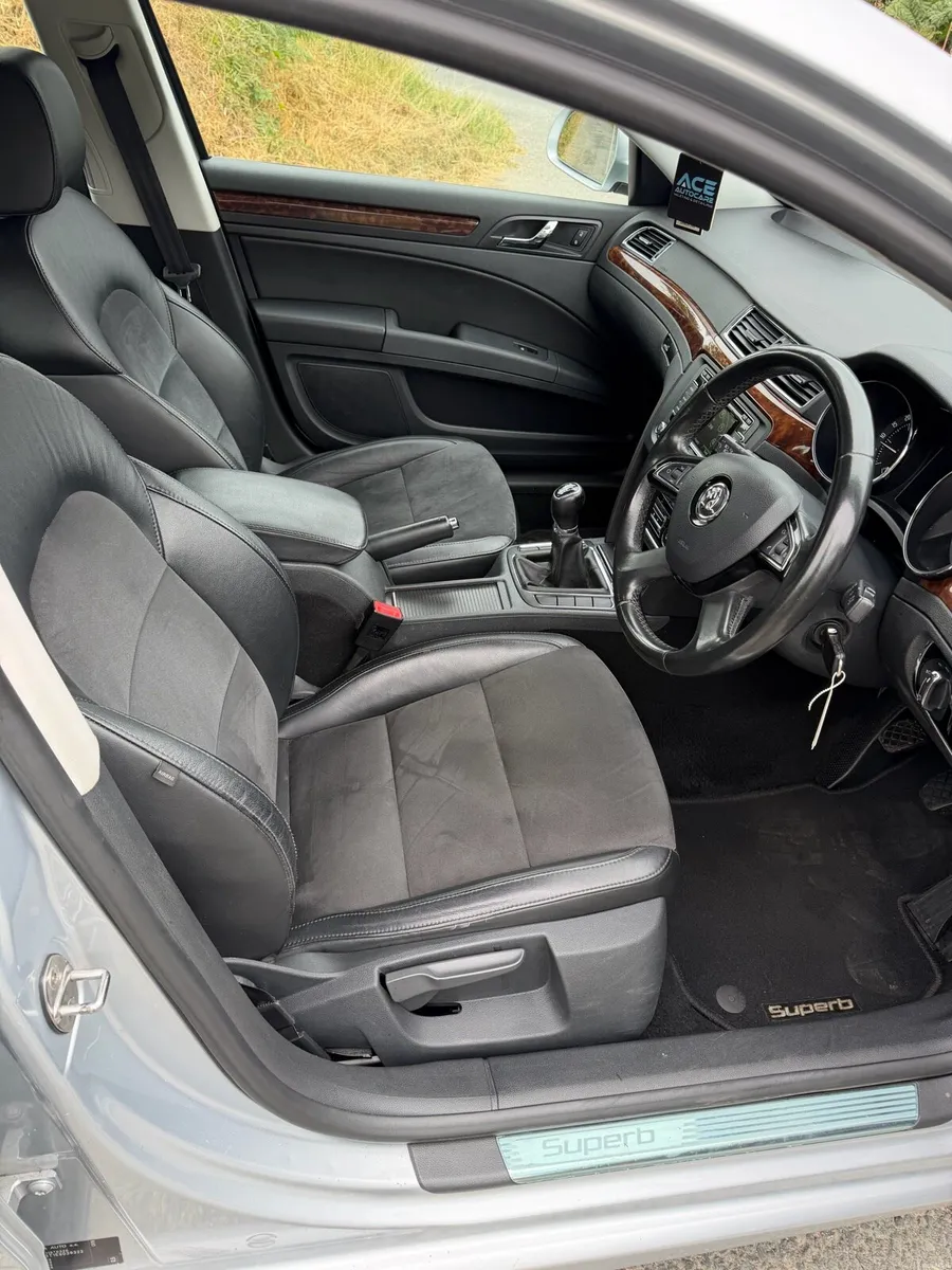 Skoda superb 2.0tdi - Image 6