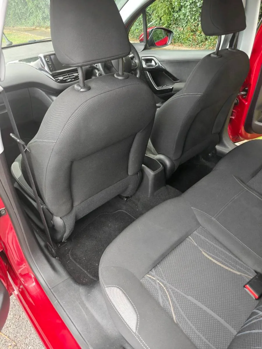 151 Peugeot 208 Automatic 1.4L Diesel - Image 6