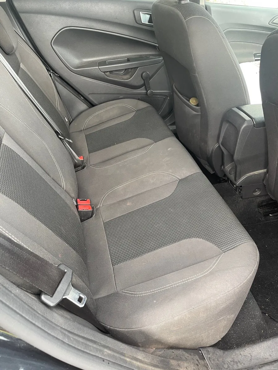 Ford Fiesta - Image 5