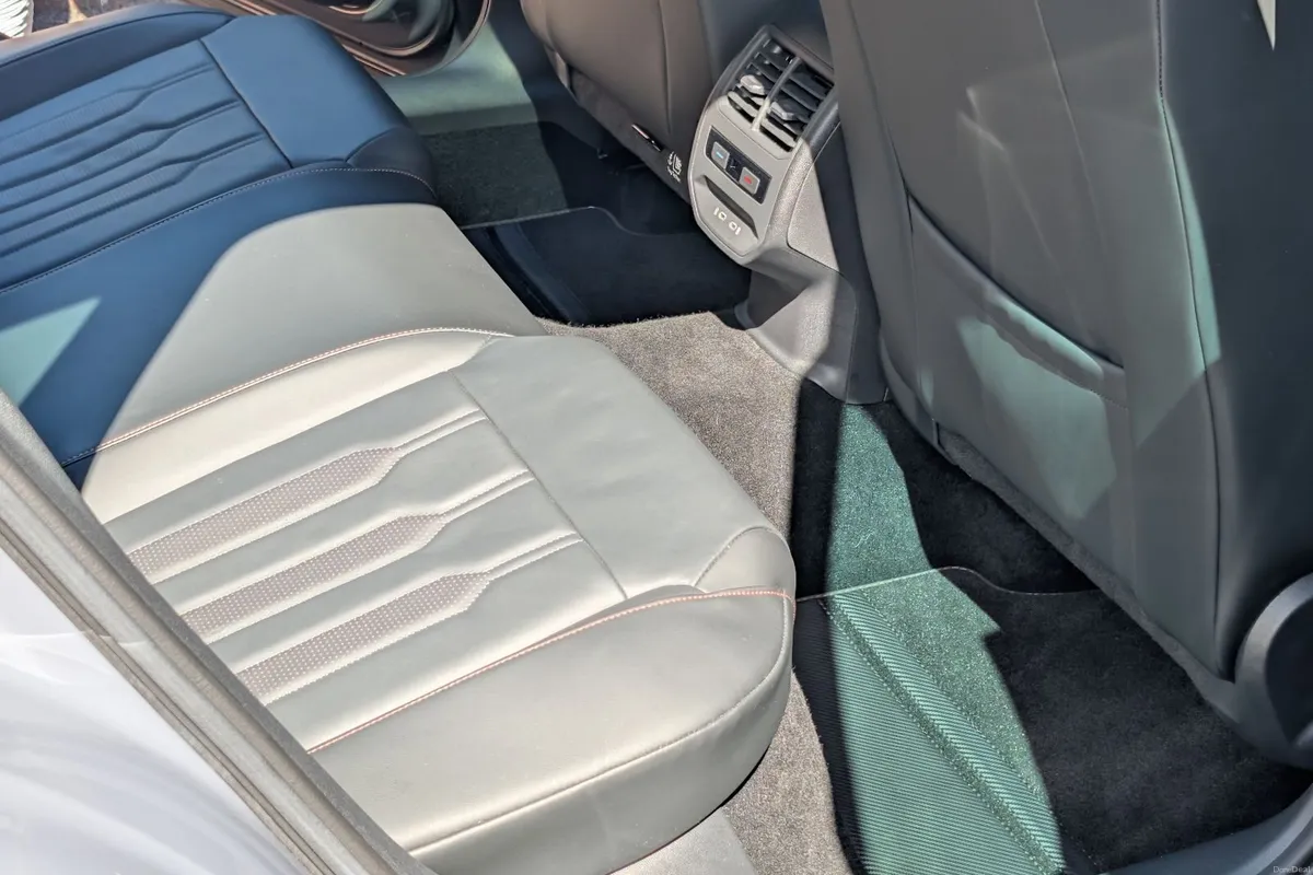 Cupra Formentor 2021 VZ2 EHYBRID - only 25k miles - Image 3