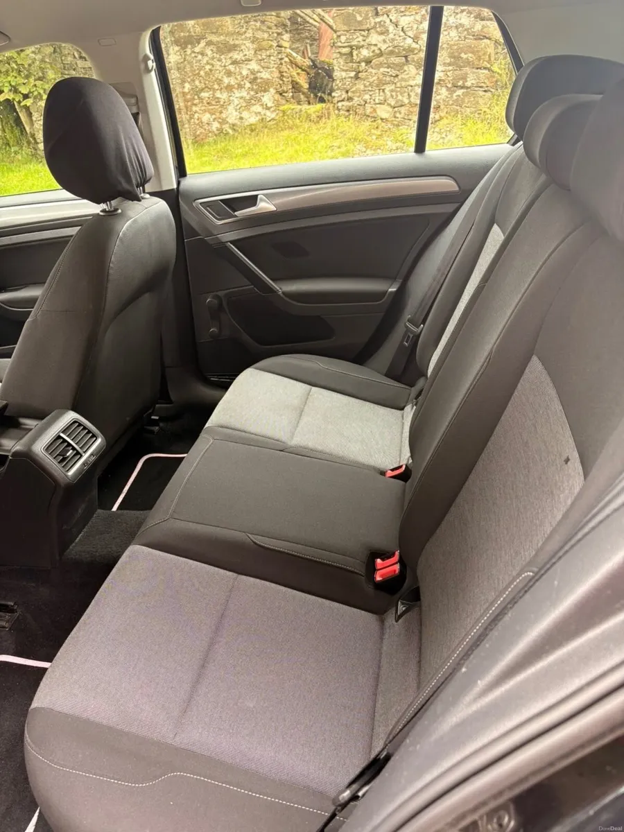 Volkswagen Golf 2014 - Image 2