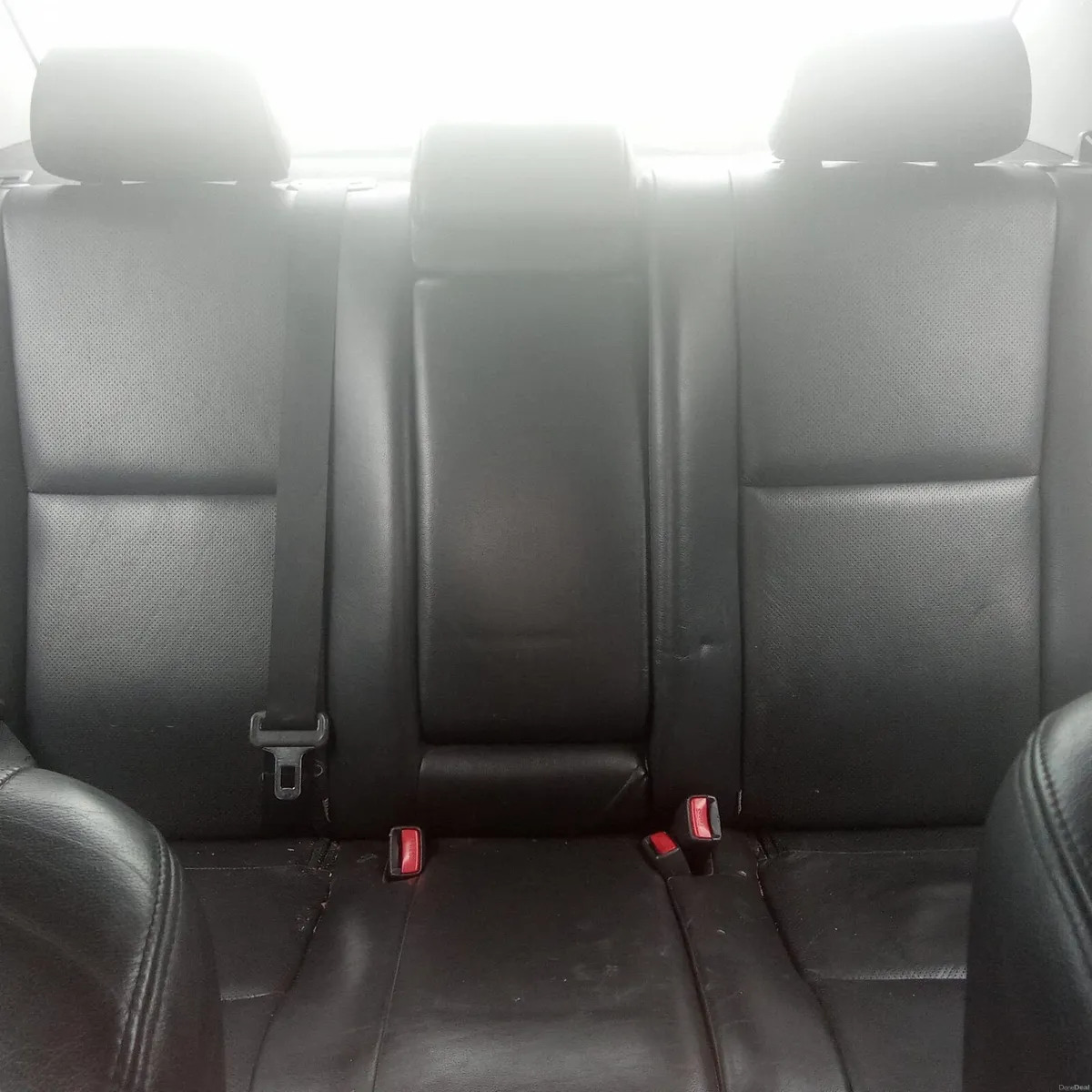 Toyota avensis read add - Image 3