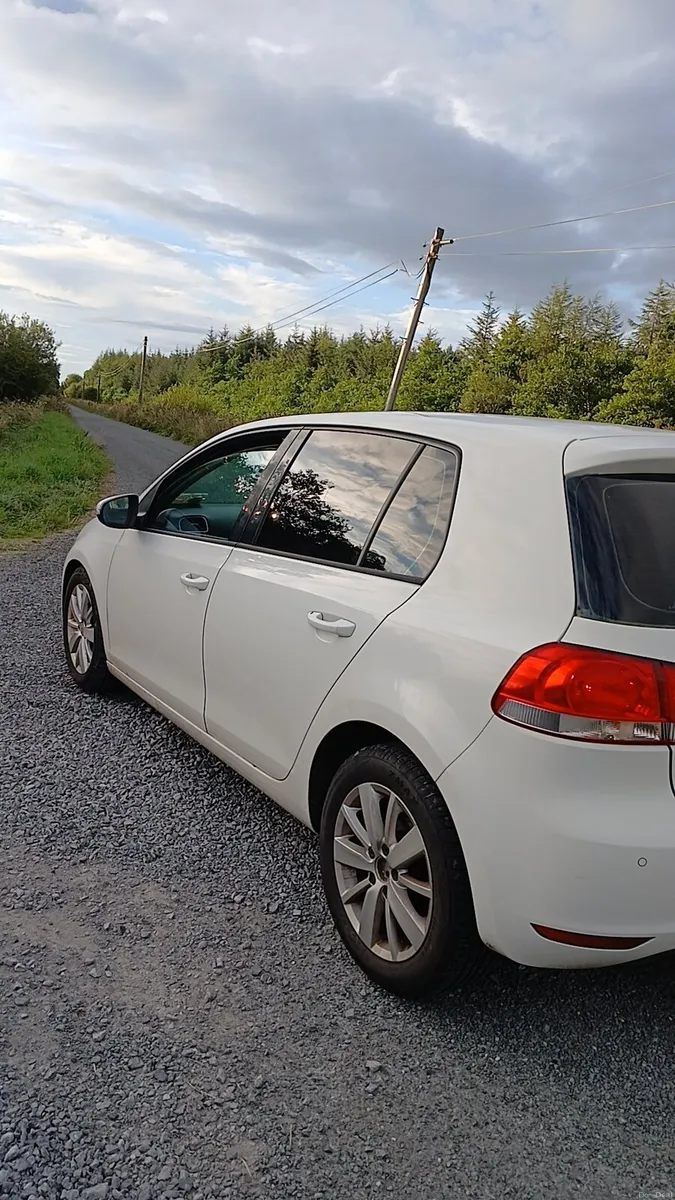 2011 vw golf 1.6 tdi dsg automatic nct March 27 - Image 3
