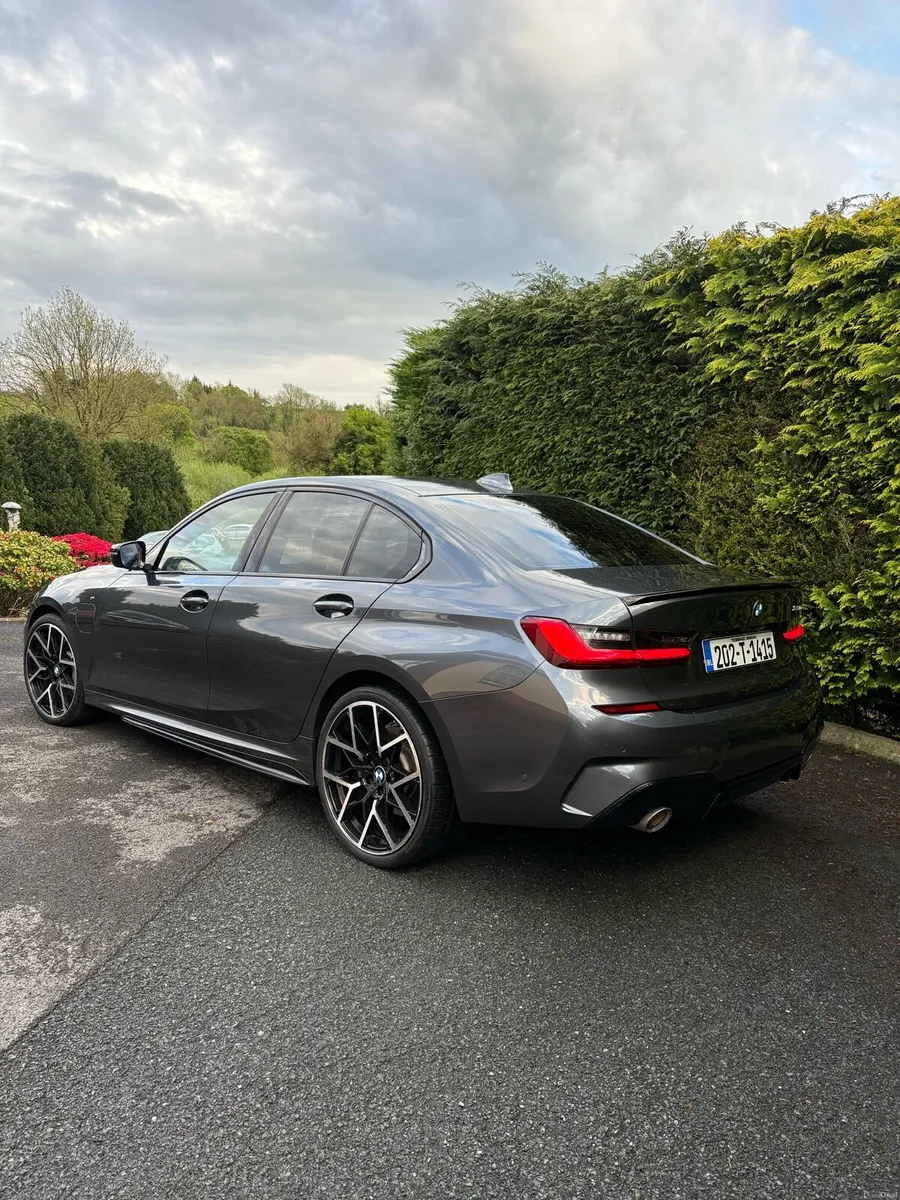 BMW 330e M Sport |LOW KM| |NEW TYRES| - Image 2